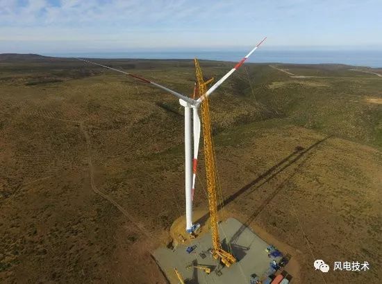 "国家电投海外公司智利蓬塔,澳大利亚亚洛克风电场顺利完成首台风机