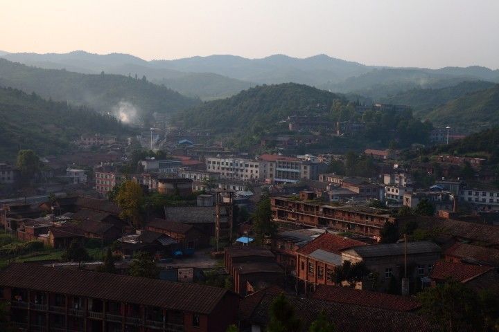 马田镇地处永兴县西北部,是郴州市的北大门.