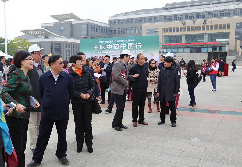 参观云南省中医药民族医药博物馆王灿平书记介绍,今年云南省中医药