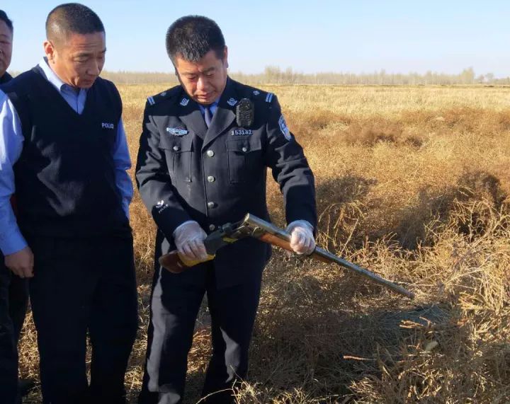 痛心吉林四男子内蒙古持枪狩猎野鸡体内现大量散弹钢珠