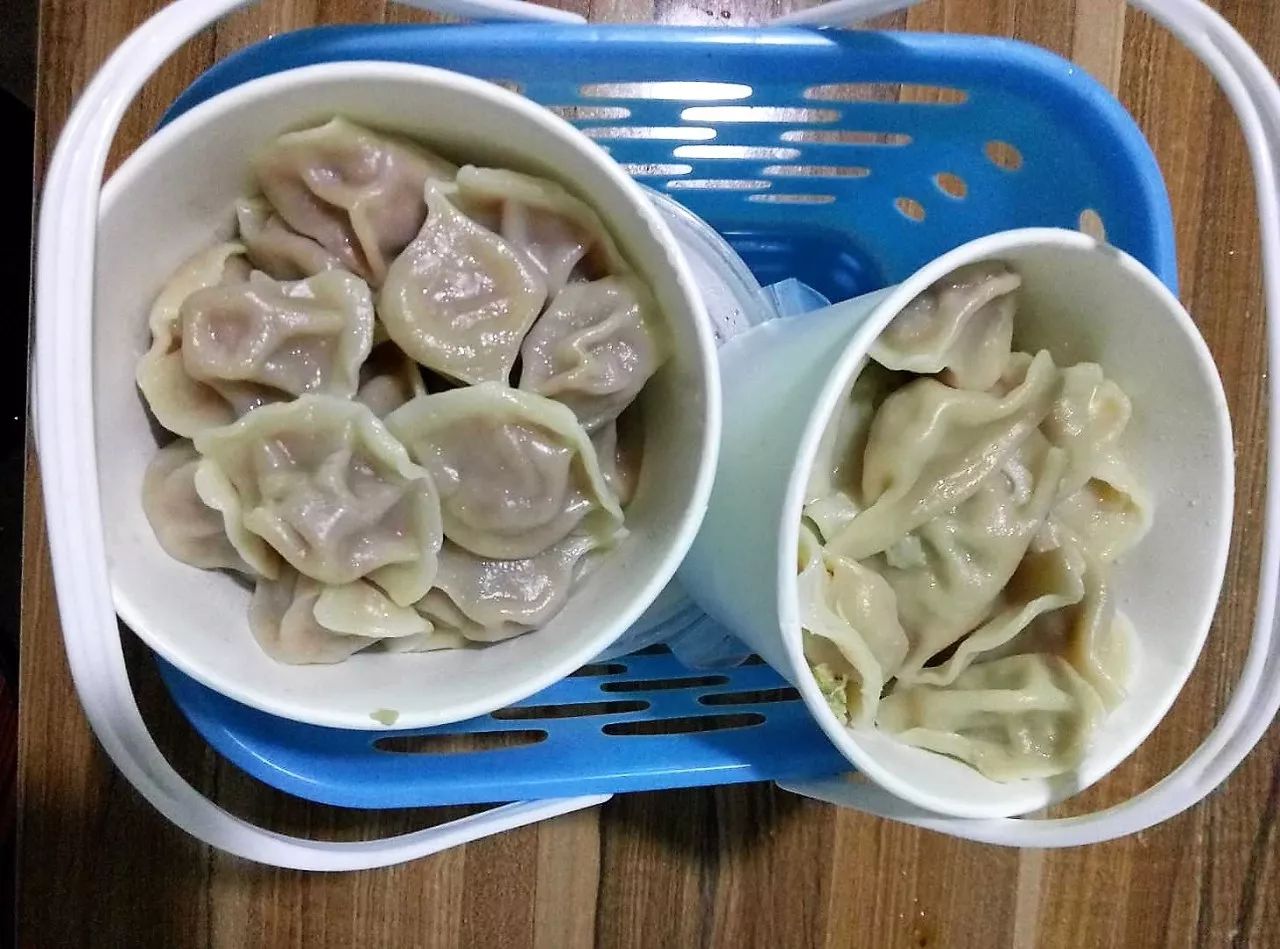 今天立冬这家暖心的医院给患者送饺子