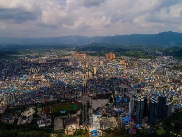 湘西市总人口_湘西浦市古镇图片