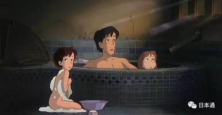 日本又现25岁女星自曝跟父亲一起泡澡，全民大讨论是停不下来了吧……