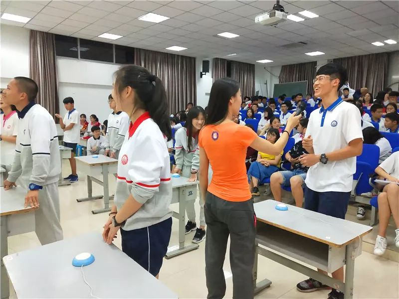 垃圾分类文明养成厦门英才学校中学部第五届养成节之垃圾分类系列活动