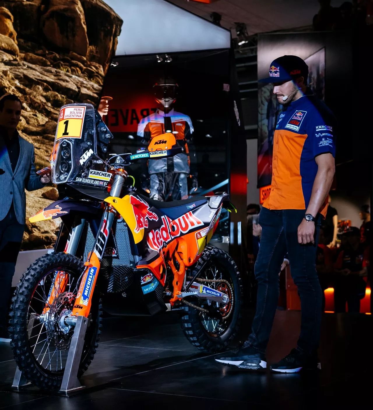 一代的ktm 450 rally,目标直指将连续第十七个达喀尔拉力赛冠军收入囊