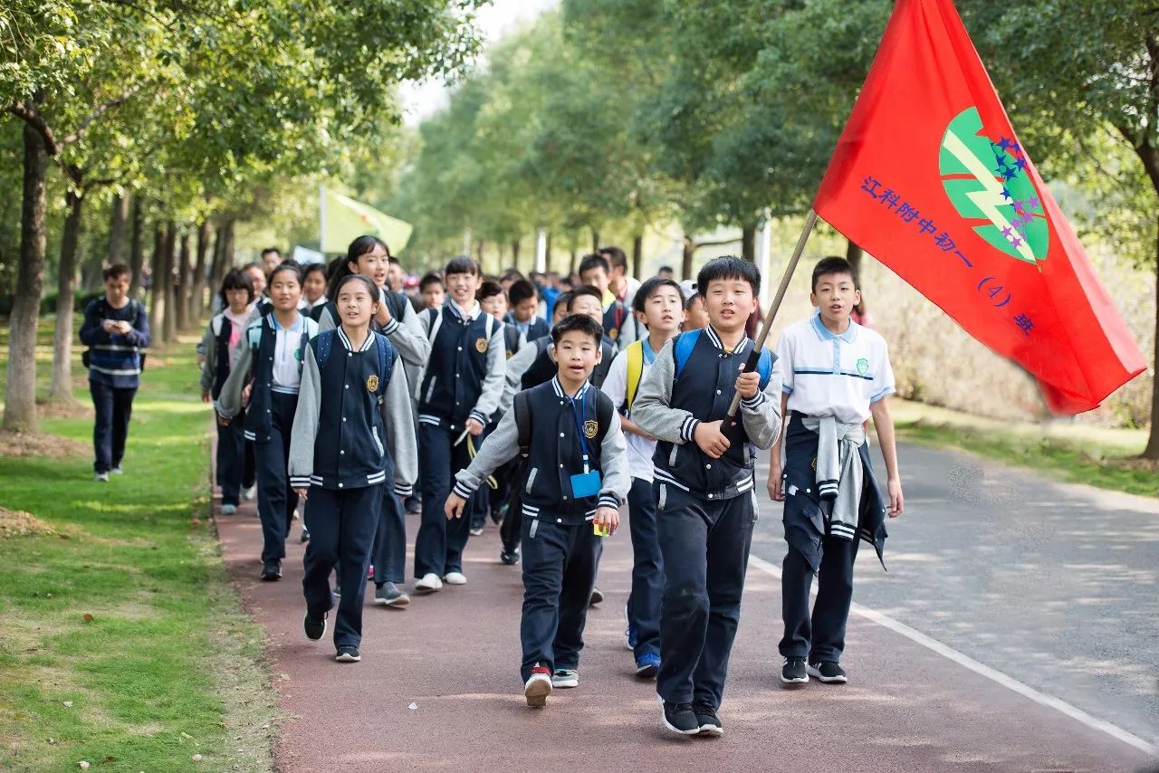 新闻联播拉练获奖香港中学来访江科附中这一周好精彩