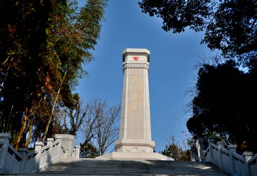 东固革命烈士纪念塔