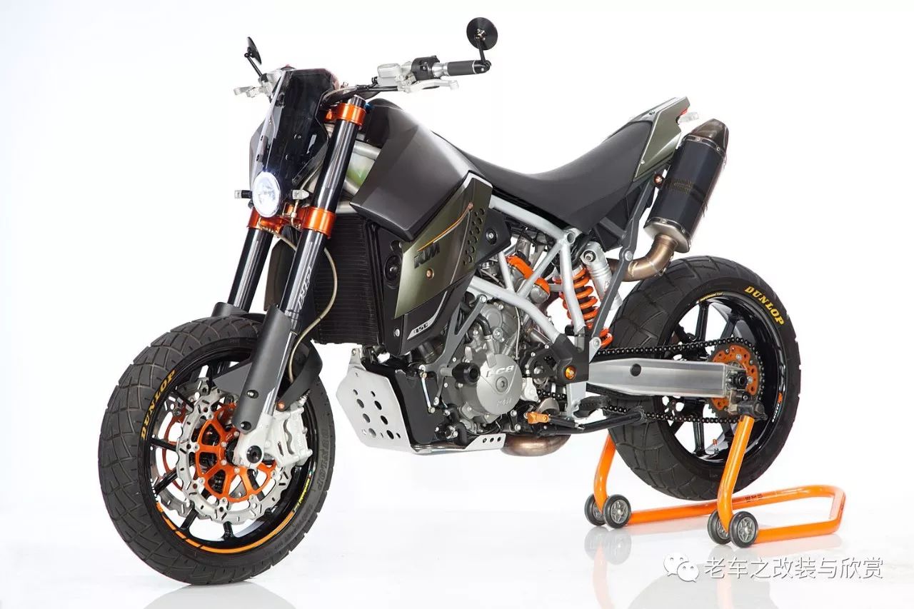 ktm950超级摩托 滑胎