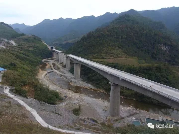 再访"铁路梦工厂":开工近三年,黔张常(龙山段)建成