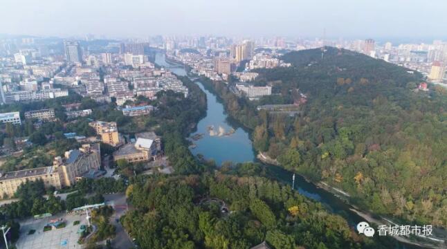 咸宁潜山广场