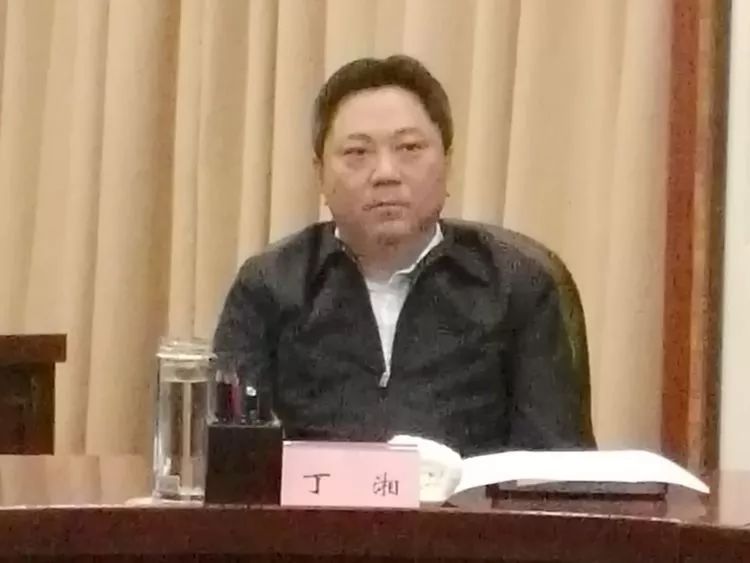 纪委书记雷超加中四川总商会副会长伍小龙广安市有关部门,单位负责人