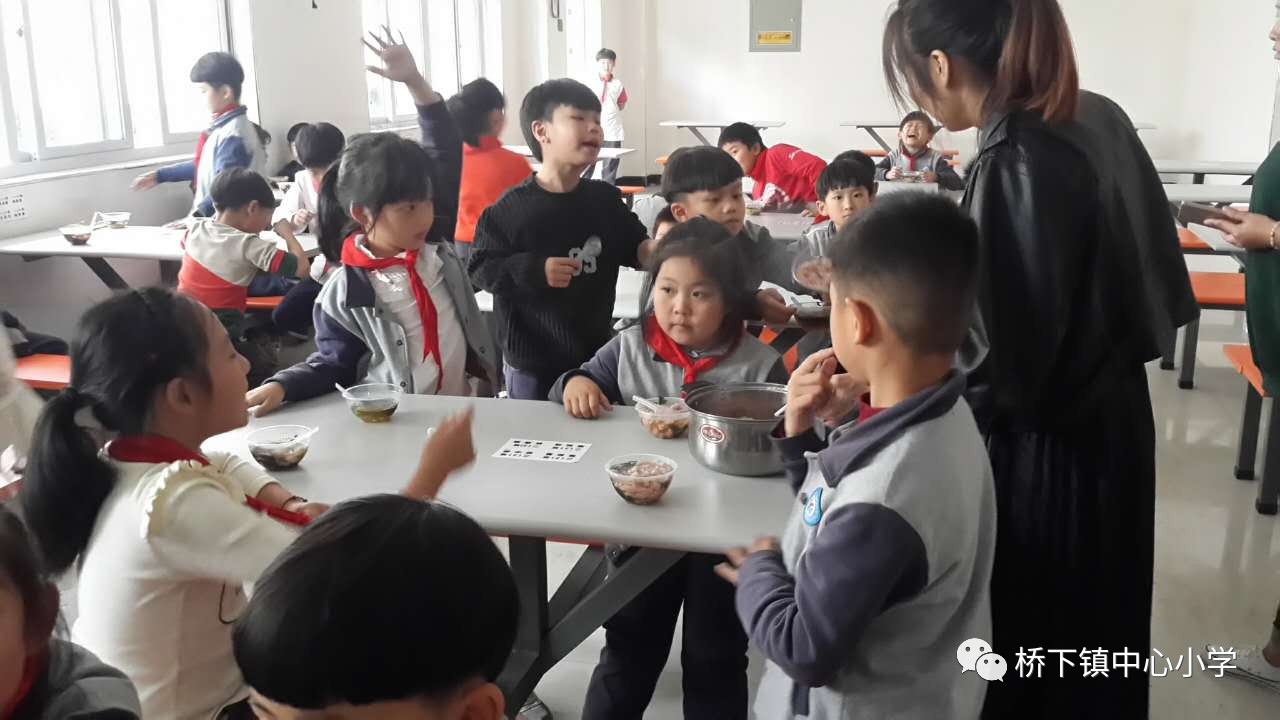 欢迎光临小食堂桥下镇中心小学学生食堂小记