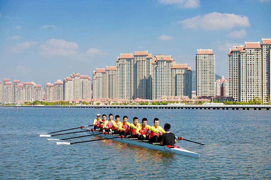 地点: 杏林湾水上运动中心 我的心里只有杏林湾 唱响集结令 那叫一个"