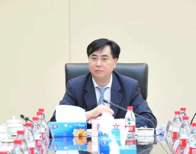芒果体育团体副总司理黄小文到公司调研(图1)