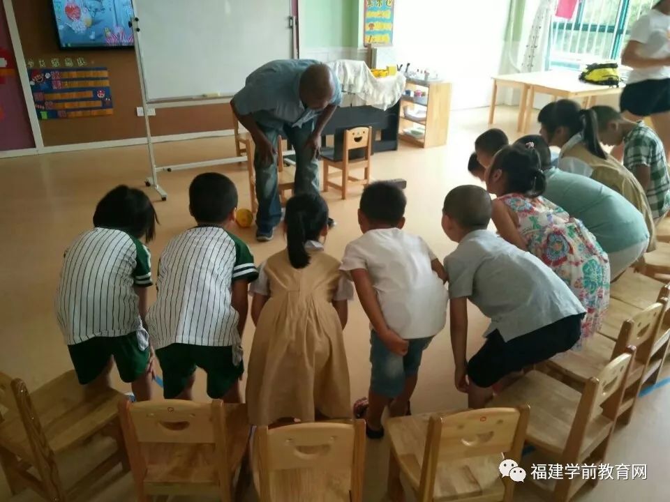 幼儿园招聘保育员_合肥上海世界外国语幼儿园招聘保育员,工作地点就在家门口(3)