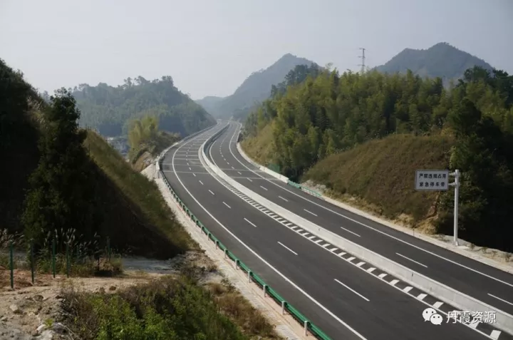 资源县 资兴高速公路一路的风景,风景美不胜收!