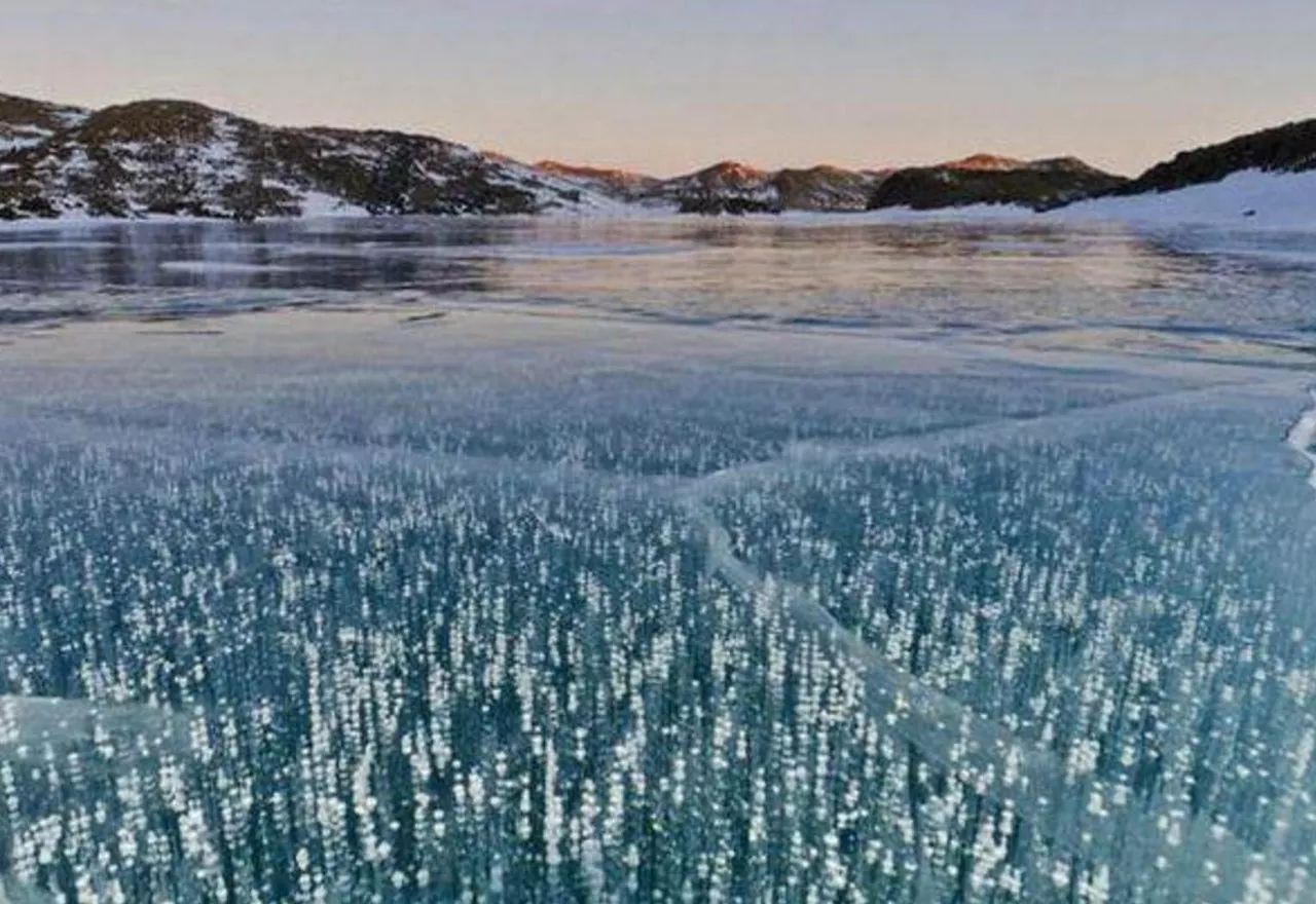 最美的10个冰冻湖泊 | 开眼