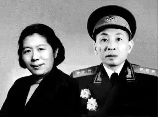 中将和夫人韩志新傅连暲中将和夫人陈真仁上校胡奇才中将和夫人王志远