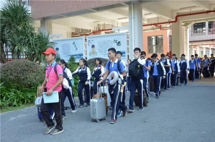 游学井冈山共筑中国梦深圳盐田高级中学赴井冈山社会实践活动