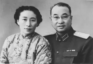 黄克诚大将和夫人唐棣华徐海东大将和夫人周东屏上校粟裕大将和夫人楚