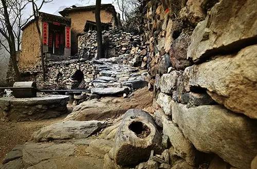 大汖古村藏在深山里的布达拉宫