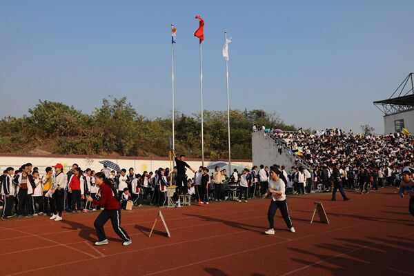 活力文峰铿锵行霍山文峰学校举办校园体育节暨第十一届田径运动会