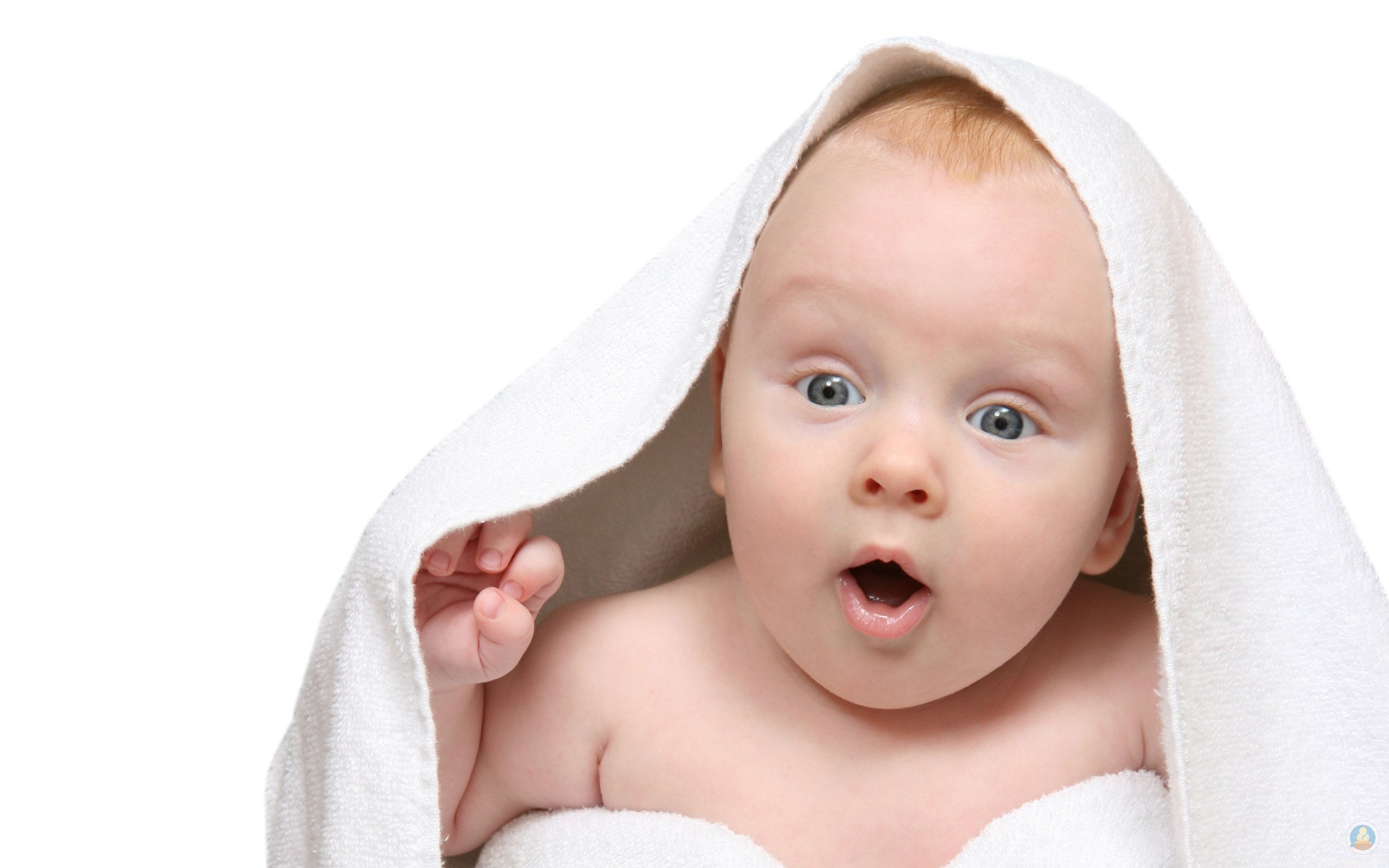 婴儿双眼皮几个月成型（宝宝眼睛会随年龄变大吗）-幼儿百科-魔术铺