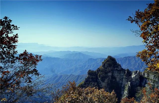 【名家聚焦白石山61史婵】峰石壮天地 风光蕴律动