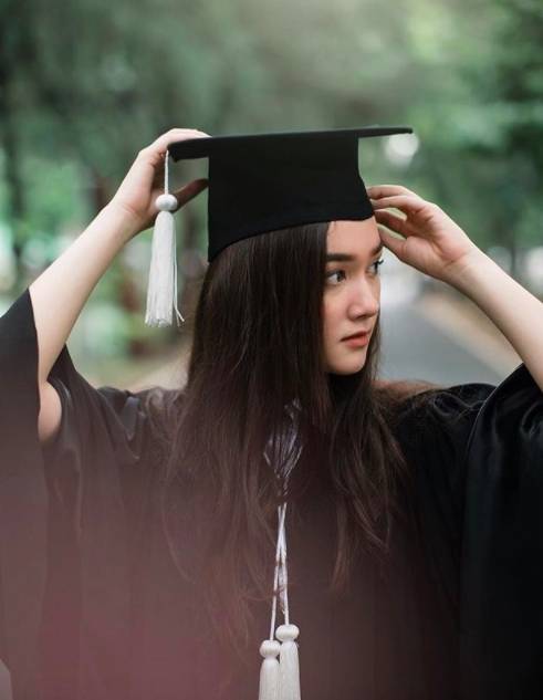 泰国农业大学的校花校草明星们毕业啦