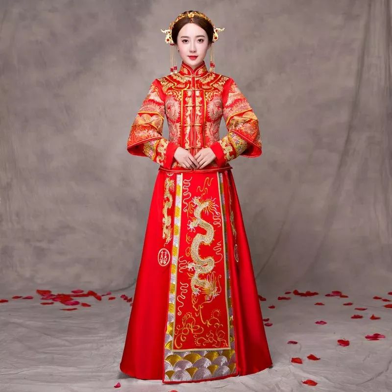 中国汉服婚纱_汉服婚纱