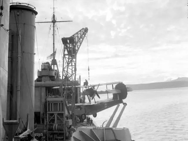 1941年5月23日"萨福克"号和另一艘英军重巡洋舰"诺福克"号在丹麦海峡