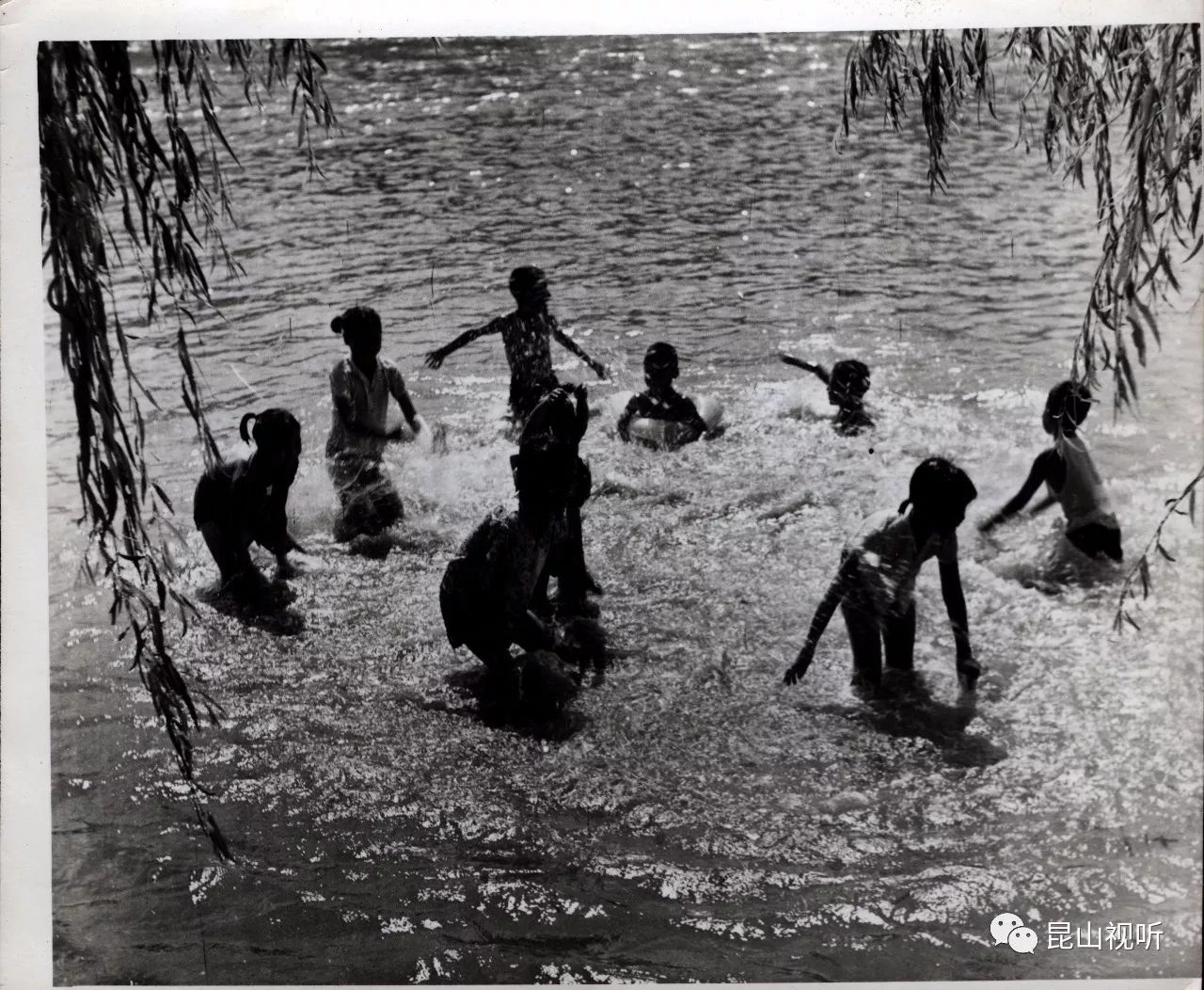 1973年,儿童游泳