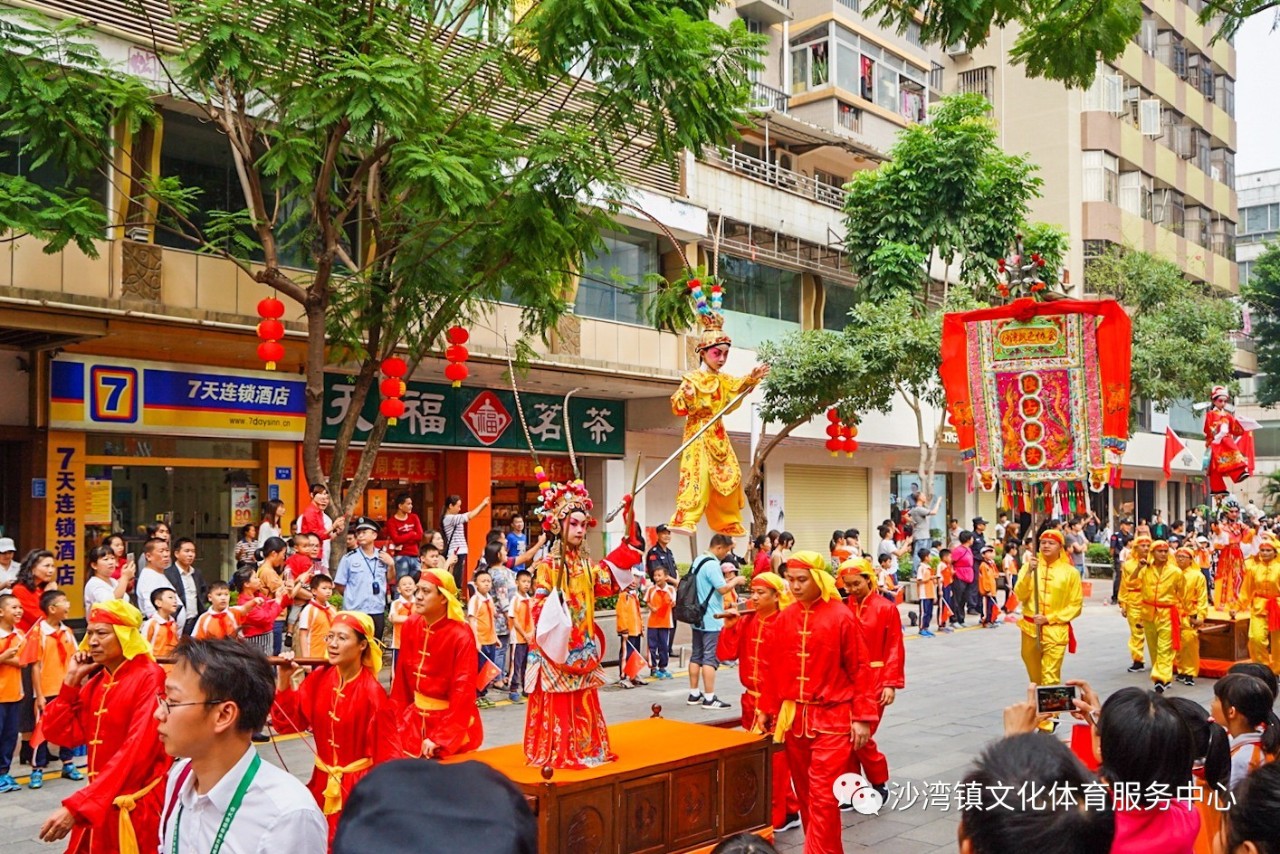 新色上阵,沙湾飘色惊艳恳亲大巡游