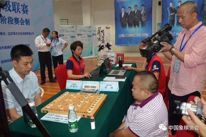 广东象棋主心骨,六冠王"许仙"许银川压轴亮相,执红棋对上内蒙古队蔚强