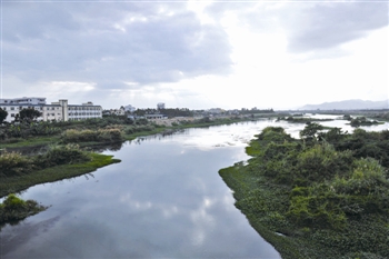 宁远河是除南渡江,昌化江,万泉河外是海南岛的第四大河.