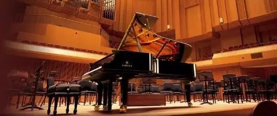 2018年钢琴排行榜_济南钢琴培训 小班 费用 格莱美乐器