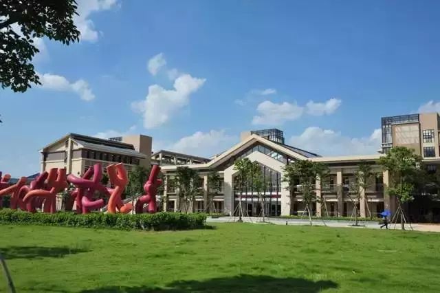 暨南大学,111岁生日快乐!