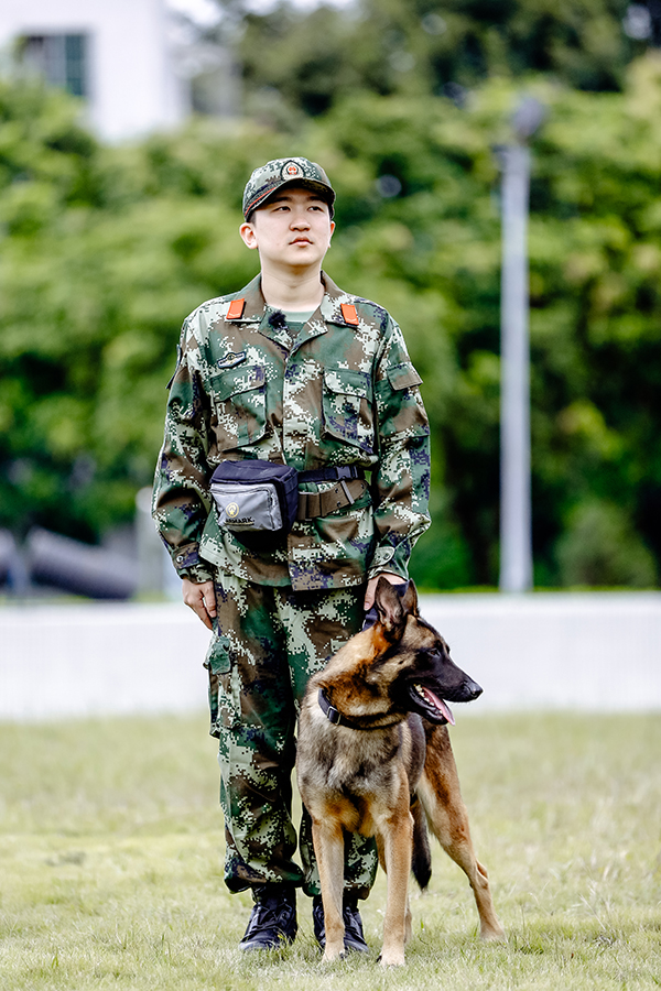 《奇兵神犬》张大大战胜体能困难携警犬伙伴强势逆袭