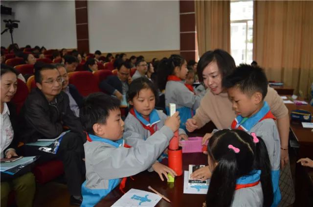 定海区"幼小衔接"课程改革现场推进会在舟嵊小学召开