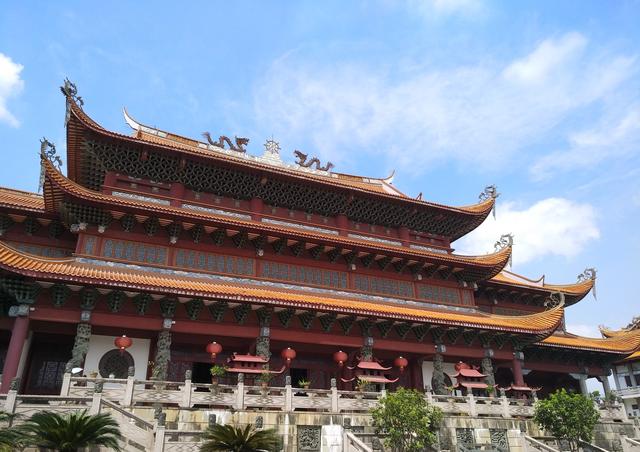 是福州五大禅林之一,为全国重点寺庙,距今已有1130多年的历史
