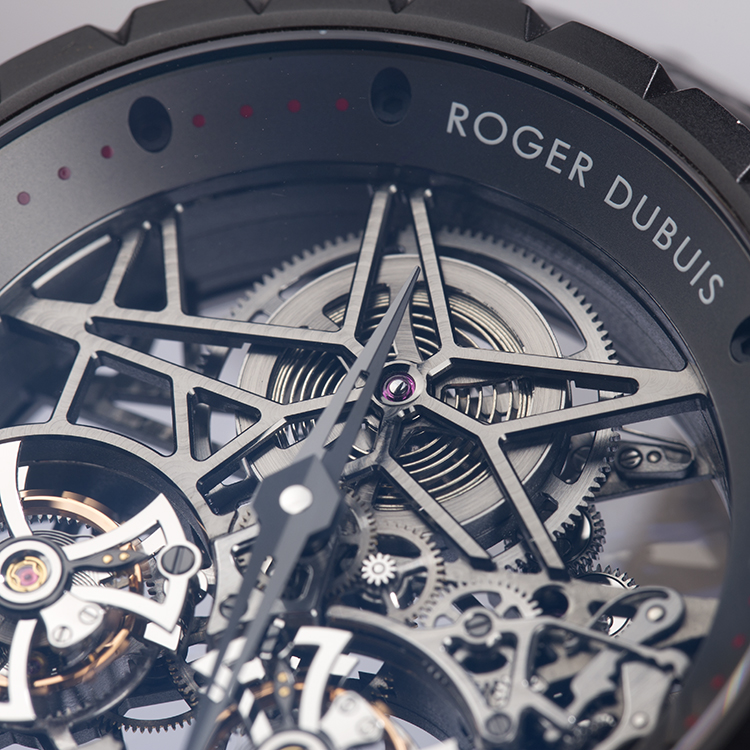原标题：罗杰杜彼手表是不是做陀飞轮最好的品牌？双飞陀很牛吗，陀飞轮中它有多出色？