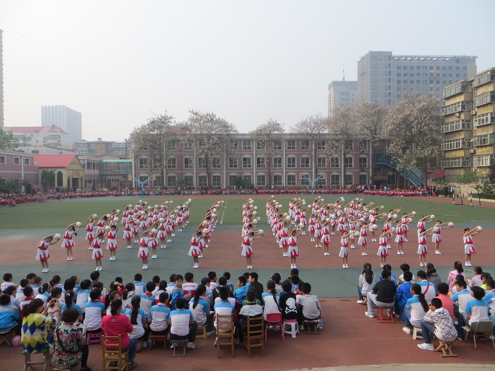 【882 | 星河梦工厂】赵培说事:校长来啦---欢迎石家庄市青园街小学