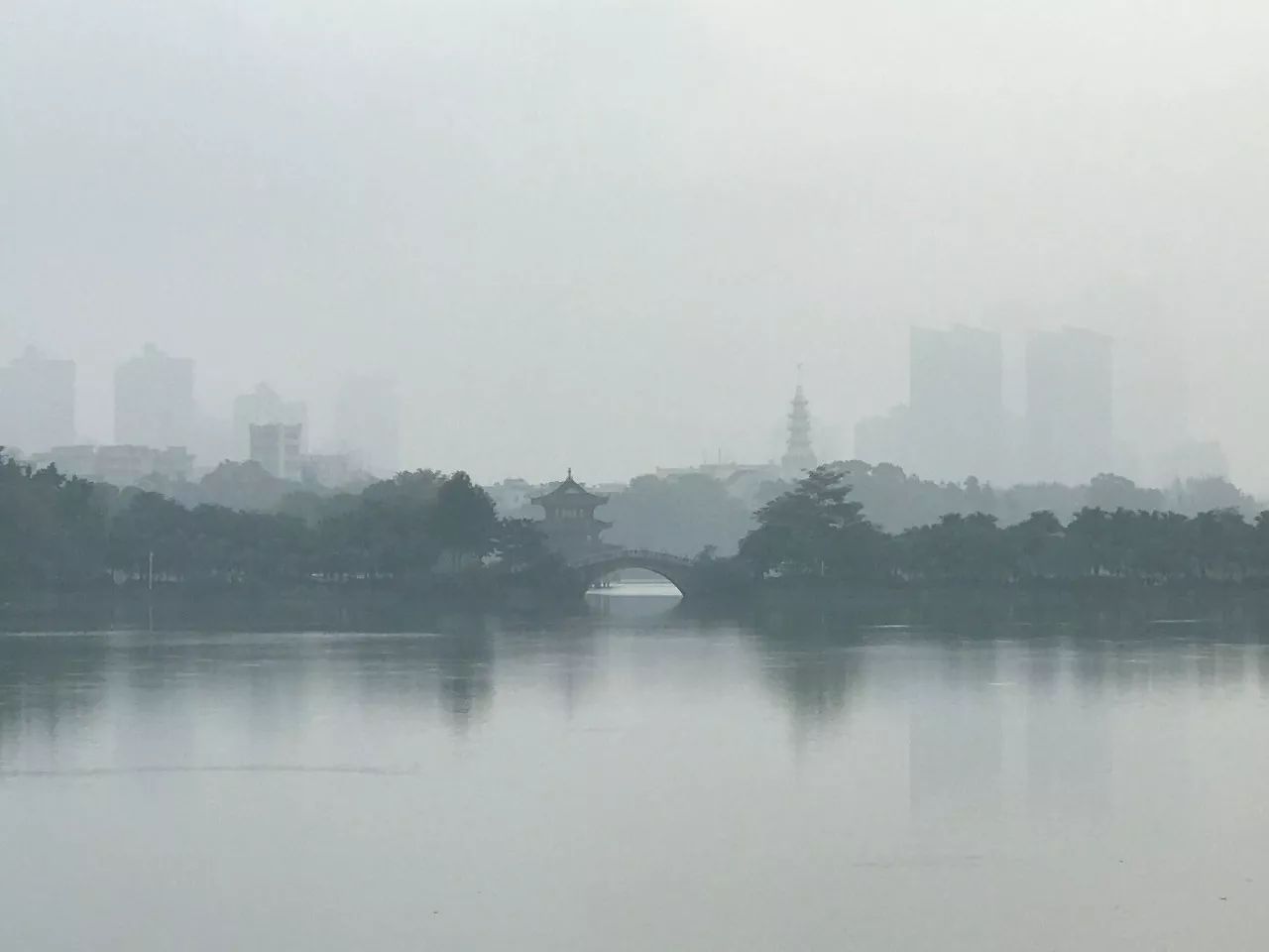 素雅幽深,烟雨朦胧