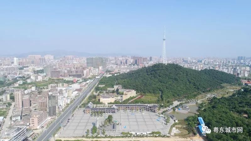 粤东·普宁莲花山公园是普宁市区大型的郊野公园,也是普宁新八景之一