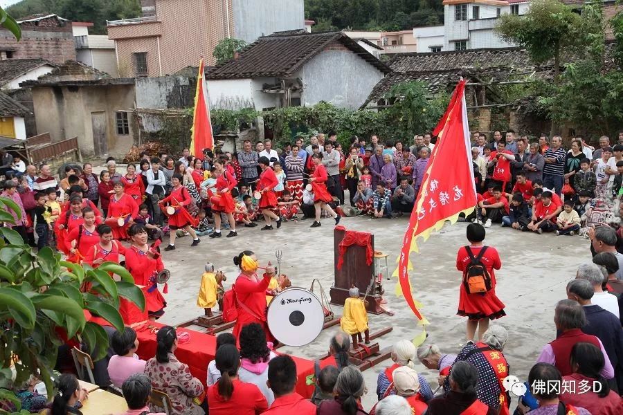 钟氏人口多少_多少贫困人口(3)