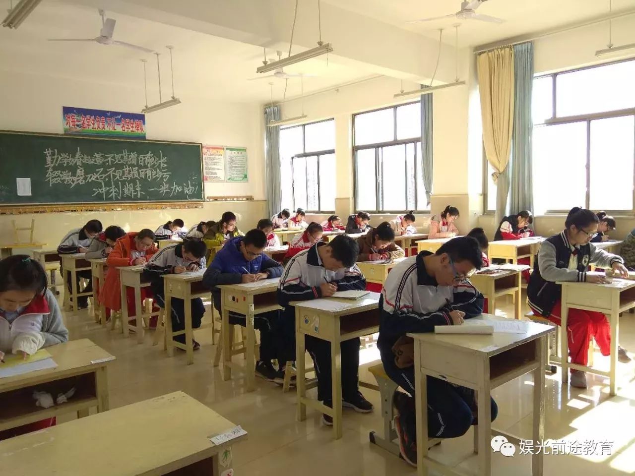 世界名校尖子生选拨培养研究院—走进荣成市第二中学