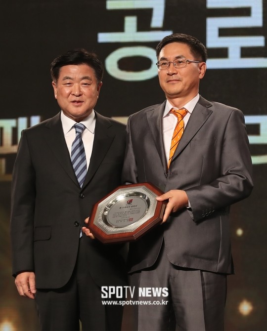 足彩加预测:韩国联赛今日颁奖,全北现代成最大