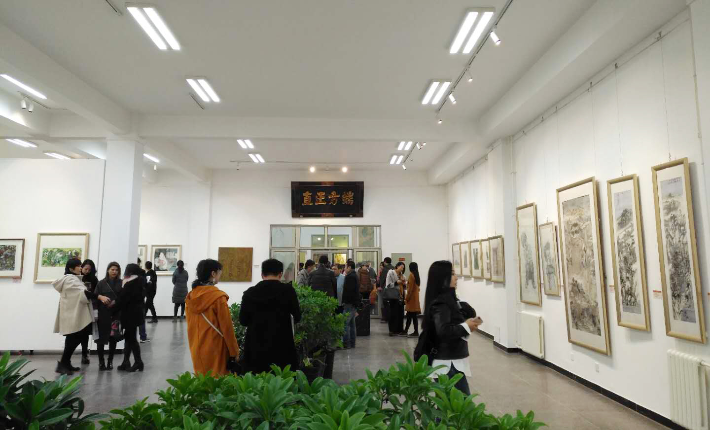“芳华·时空”——八所美院新锐学生作品展在北京汉方美术馆开幕