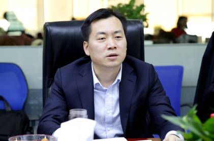 中国促进工作委员会秘书长王树强在会上发言图为苏高新集团党委委员