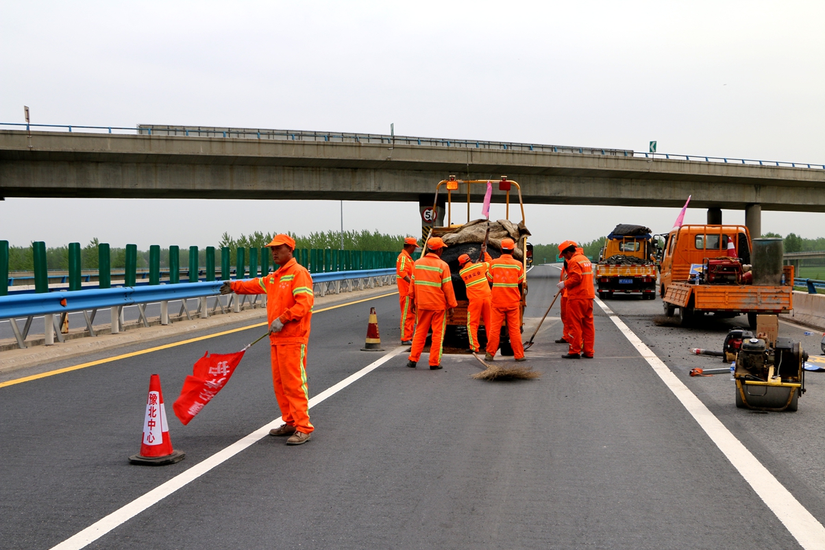 高速公路养护施工安全保通管理规定